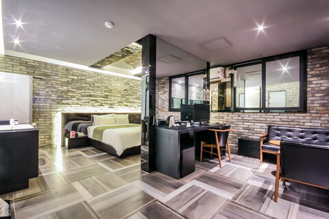 김해 장유 나인