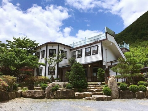 제천 월악든솔펜션