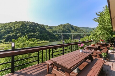 홍천 강산에모여앉아펜션