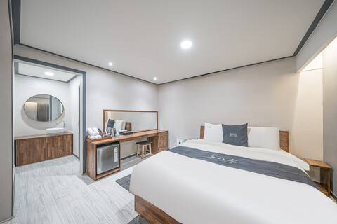 전주 우아동 호텔 루나