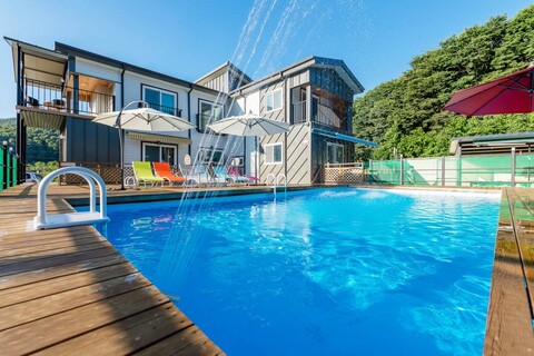 파주 달빛가득펜션