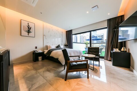 청주 더 킹 HOTEL
