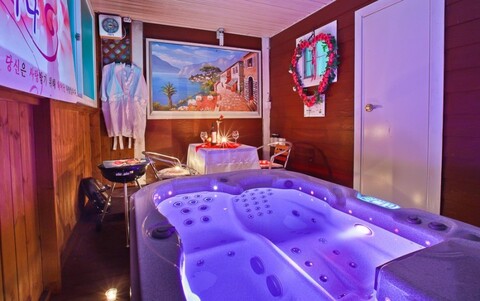 포천 호수가의아침펜션