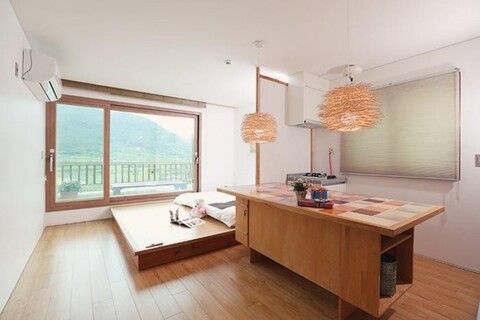 청도 더옐로우펜션