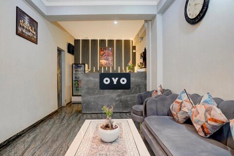 Hotel O by OYO VR Residency
