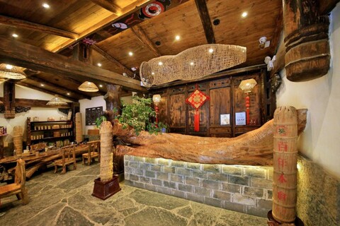 Dream Back to Western Hunan Themed Inn (Zhangjiajie Tianmen Mountain Branch)