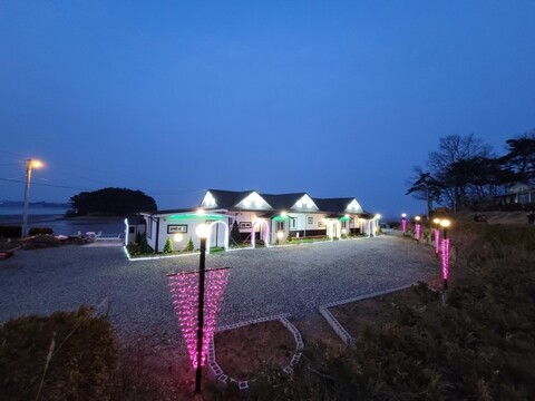태안 별헤는밤펜션
