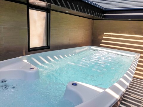 전주 산정동 호텔 감스테이