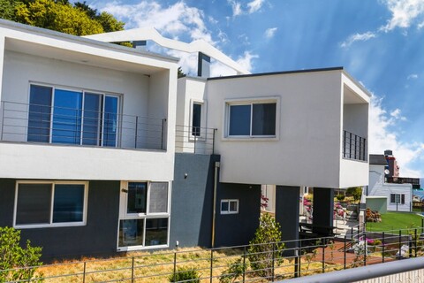 영덕 블루로드타운펜션 바다동