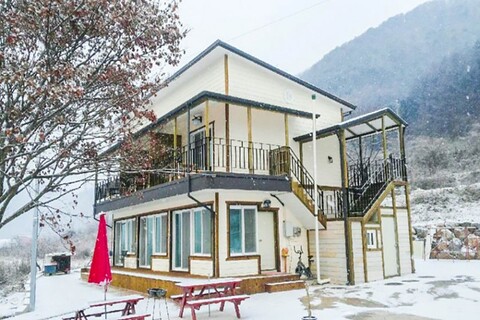 화천 꺼먹다리펜션