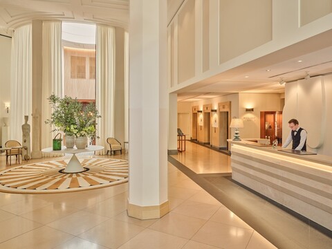 로코 포르테 더 찰스 호텔