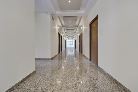 Collection O Hotel Lavishka Palace