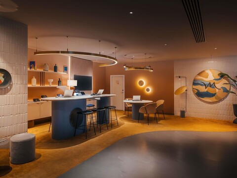 머큐어 런던 얼스 코트