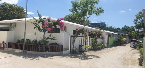 루크 인 앳 후라