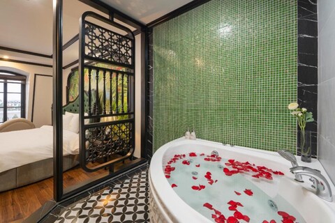 Royal Hotel Vinh Yen