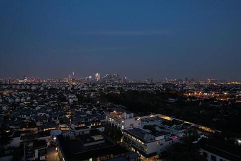 Pillow Window & Listen to Rain Hotel - Suzhou Pingjiang Road Branch