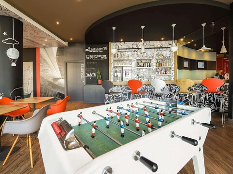 이비스 디종 상트르 클레망소