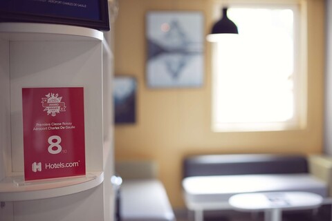 프리미어 클래스 로이시 - 에어포트 샤를 드 골