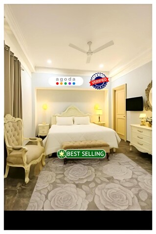 Goroomgo The White House Varanasi