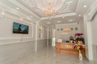 Lee Hotel