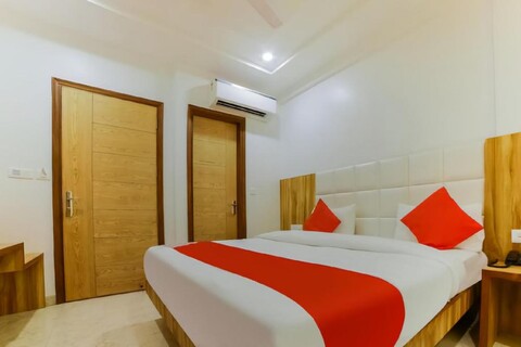 Hotel Awesome International 