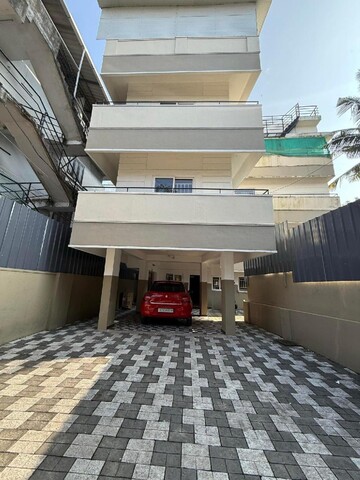 HIGHLAND SUITES