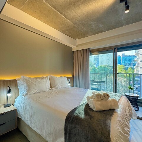 온 멜로 알베스