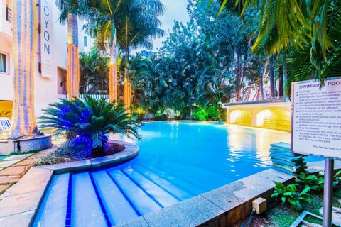 The Mōcana Banyan | Biz Suites