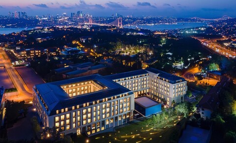 알투니자데 스위트 이스탄불, 큐리오 컬렉션 바이 힐튼