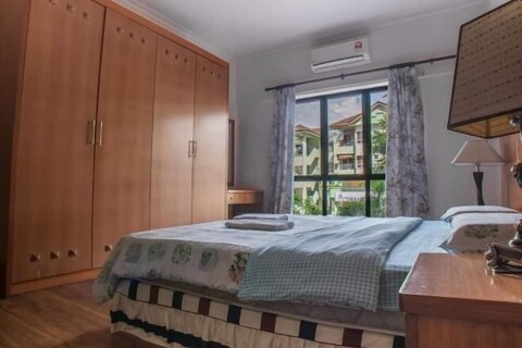 Nana Marina Court
