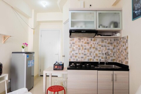 Cozy Studio Apartment Connected to Mall at Green Pramuka