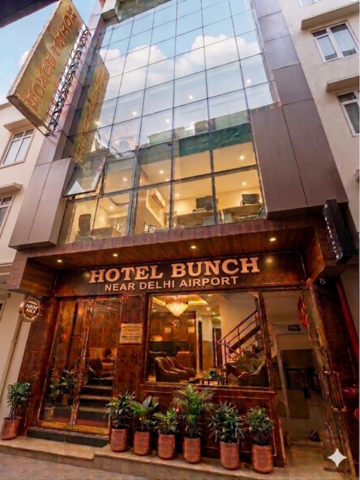 Hotel Bunch Near Delhi Airport