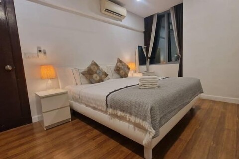 Luxury Family Summer Suite KLCC 5 min walk 1BR by Amna