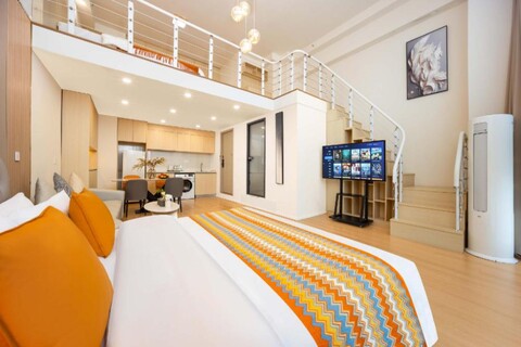 Hejing Jiayu Luxury Boutique Hotel Apartment (339 Tianfu Panda Tower Hongxingqiao Metro Station Bran