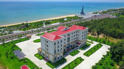 Núi Nhạn Resort