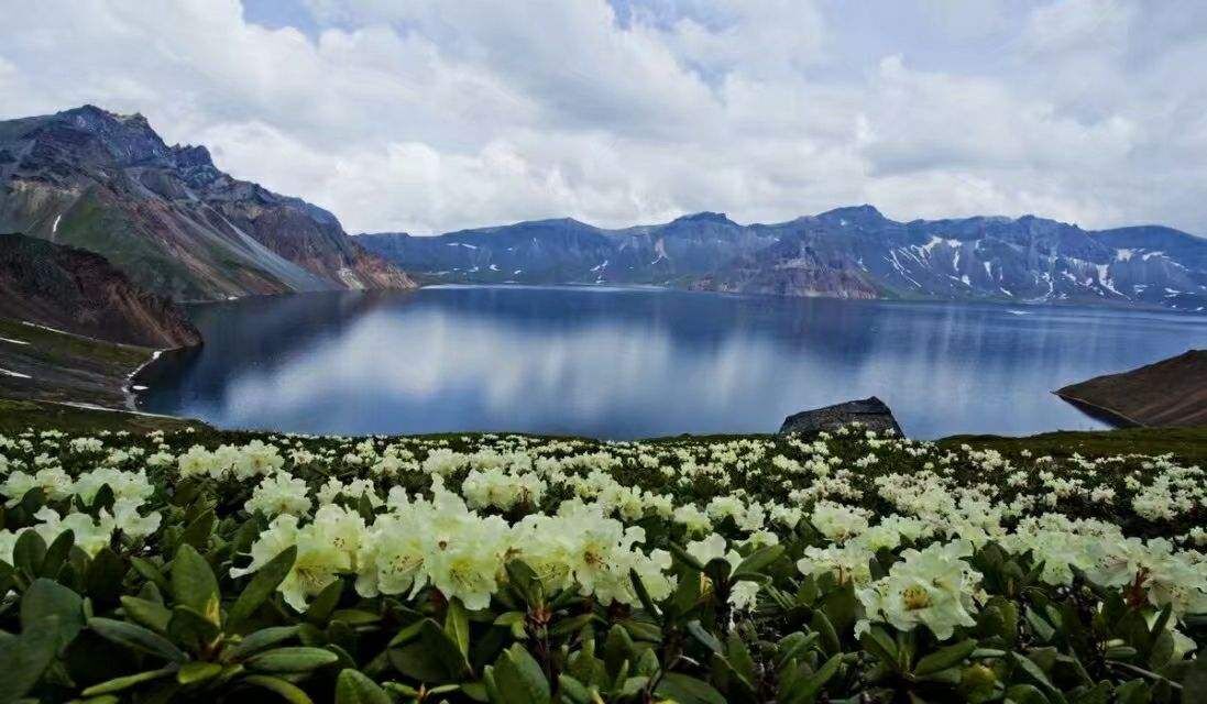연길/백두산 4일 [부산출발/에어부산] [노팁노옵션노쇼핑] [프리미엄효도상품] [5성온천호텔숙박] #두만강 #윤동주생가 #북파 #서파 #천지 #장백폭포