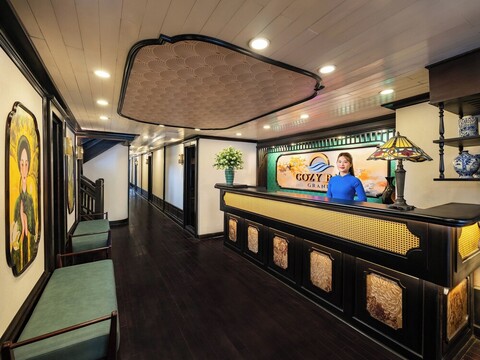 Cozy Bay Grand Cruise