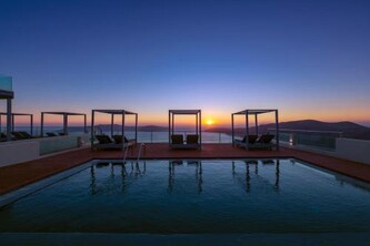 Gizis Cliffside Suites