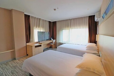 Tulou·He Hotel (Shanghai Songjiang New City Metro Station Branch)