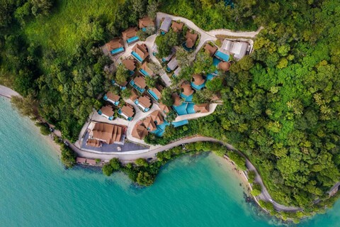Sinae Phuket Luxury Hotel