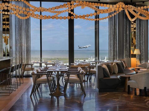 풀맨 오클랜드 에어포트