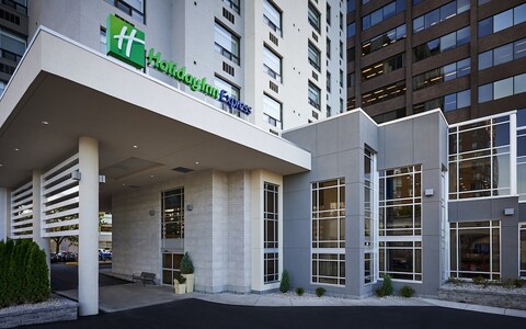 홀리데이 인 익스프레스 윈저 워터프런트 바이 IHG