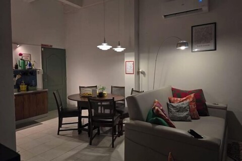 W. House for group, Cozy Loft near Suvarnabhumi Airport
