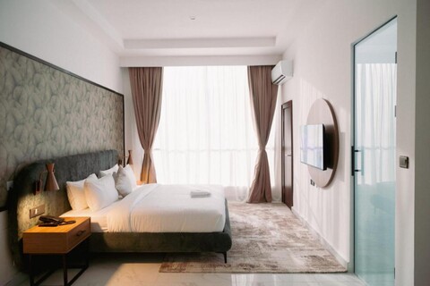 Azusa Hotel and Apartments