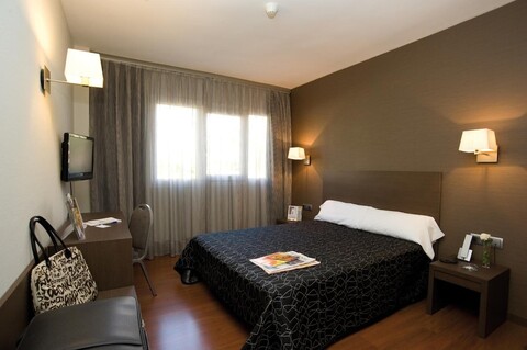 호텔 크리스네로스