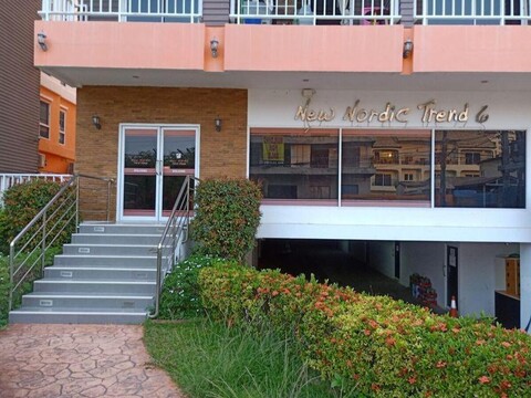 2 Bedroom Condo in Pattaya (Jomtien Area, Pratamnak Hill, New North European Trend 6 Hotel Condo)