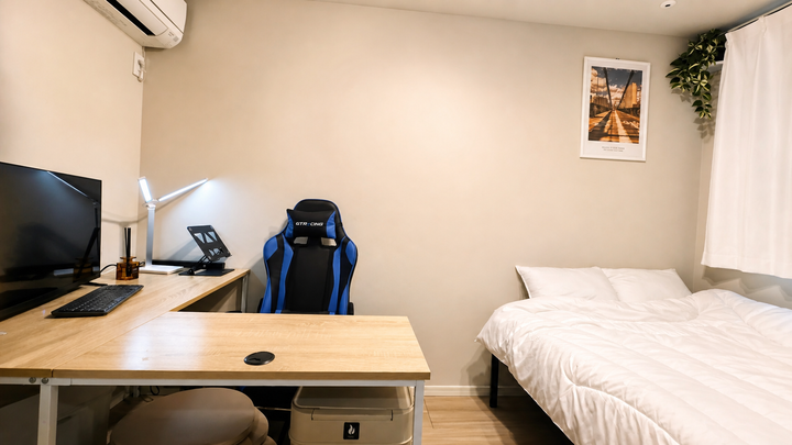room detail thumbnail 0