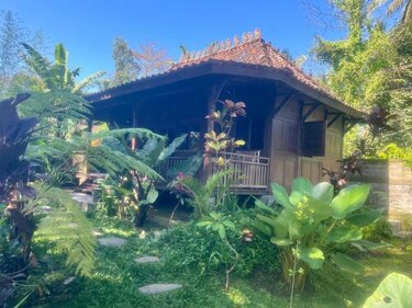 Svarga Uma Cottage at Kampung Jalak Bali, Tabanan