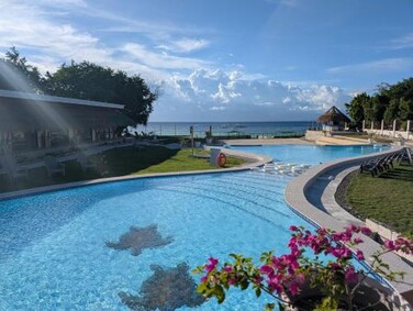 Banana Beach Club