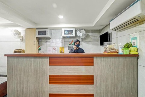 Super Townhouse Rama Hotel